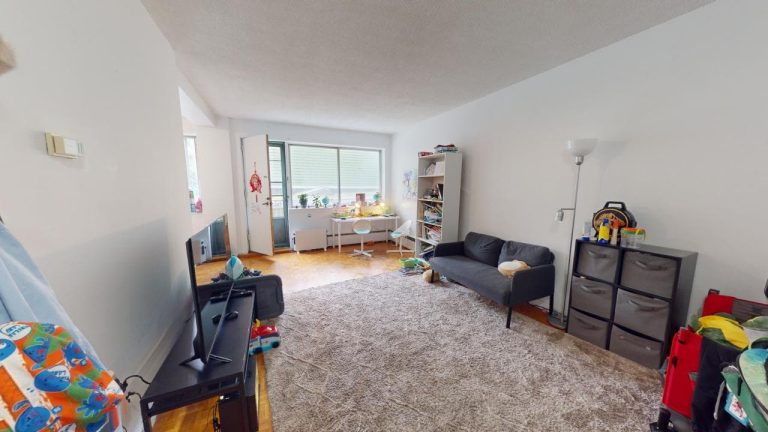 5713 Victoria Road Apartment 206 07222024 104013