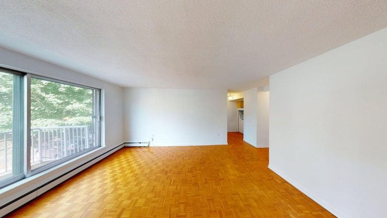 5713 Victoria Road Apartment 207 04152025 120031