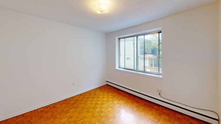 5713 Victoria Road Apartment 207 Unfurnished 2