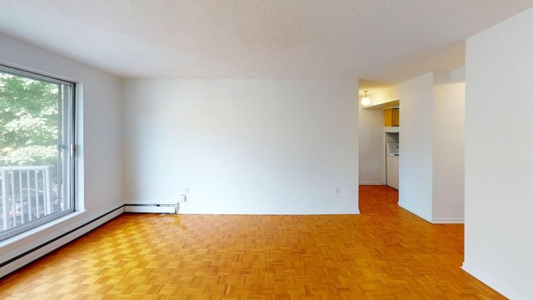 5713 Victoria Road Apartment 207 Unfurnished 3