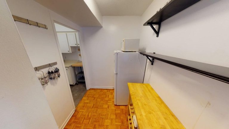 5713 Victoria Road Apartment 401 07172025 160958