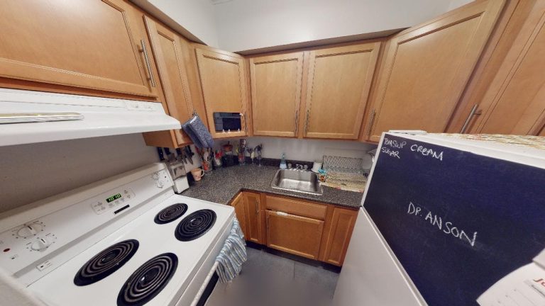 5713 Victoria Road Apartment 601 Kitchen