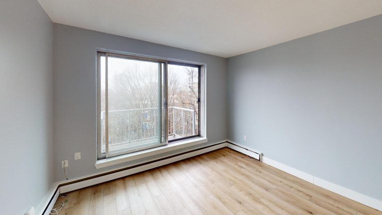 5713 Victoria Road Apartment 707 Living Room 1