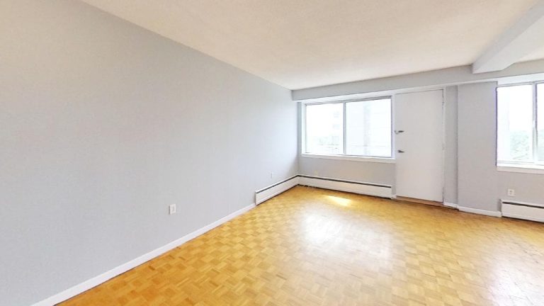 5713 Victoria Road Apartment 802 Unfurnished