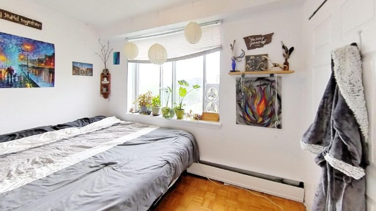 5713 Victoria Road Apartment 806 Bedroom(1)