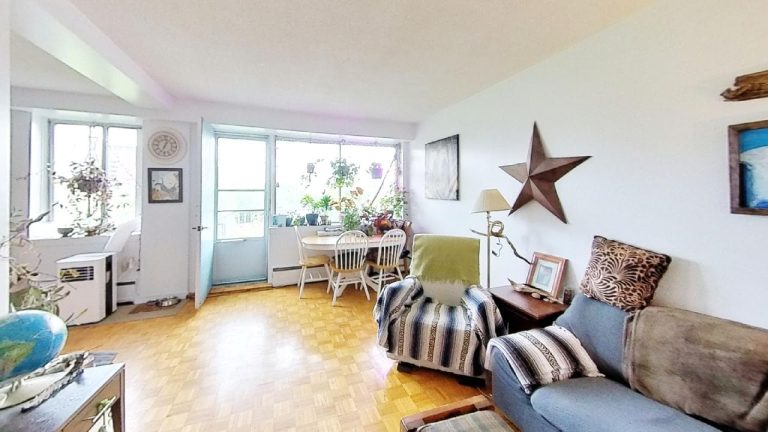 5713 Victoria Road Apartment 806 Living Room(1)