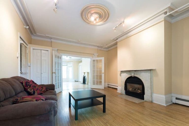 5718 1 Living Room