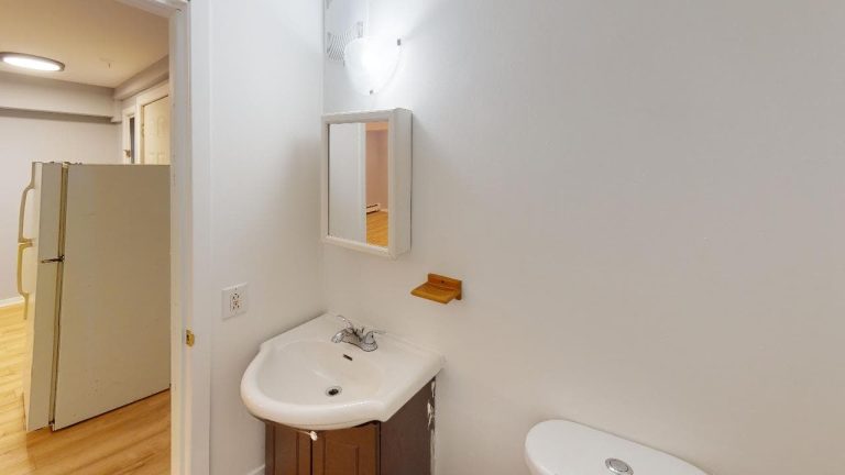 5718 South Street Apartment 4 Bathroom