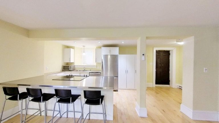 5722 Inglis Street Suite 1 06042025 131527