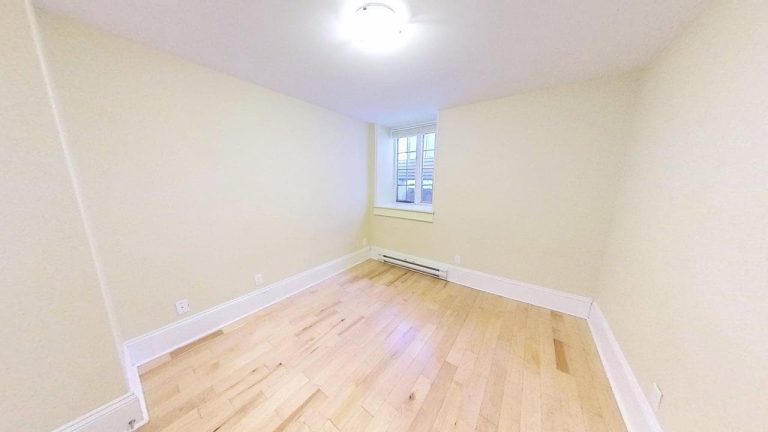5722 Inglis Street Suite 1 06262025 165445