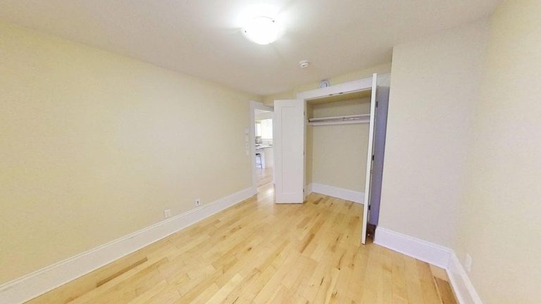 5722 Inglis Street Suite 1 06262025 165504