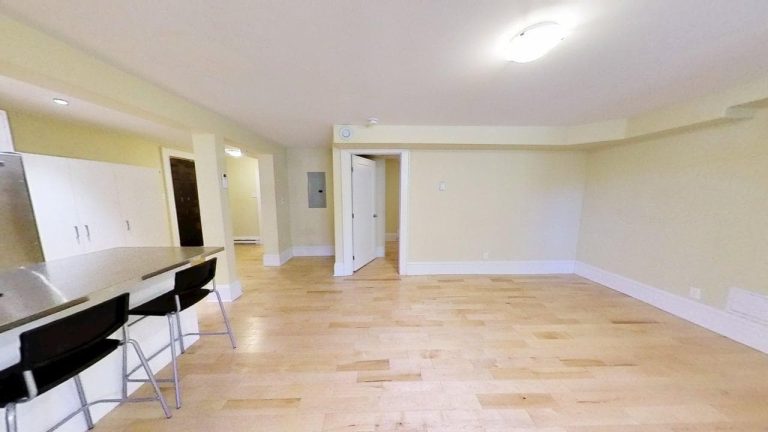 5722 Inglis Street Suite 1 06262025 165535