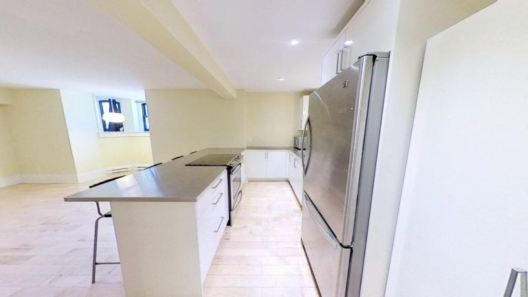 5722 Inglis Street Suite 1 06262025 165552