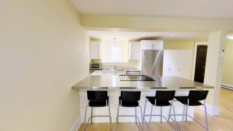 5722 Inglis Street Suite 1 06262025 165606