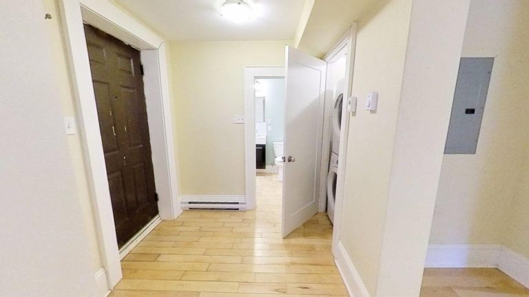 5722 Inglis Street Suite 1 06262025 165622
