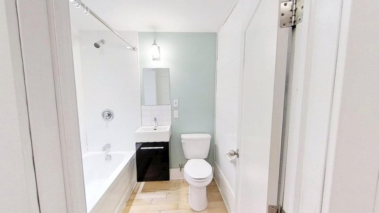 5722 Inglis Street Suite 1 06262025 165638