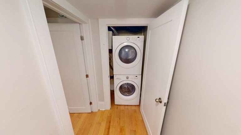 5722 Inglis Street Suite 2 05152025 162545