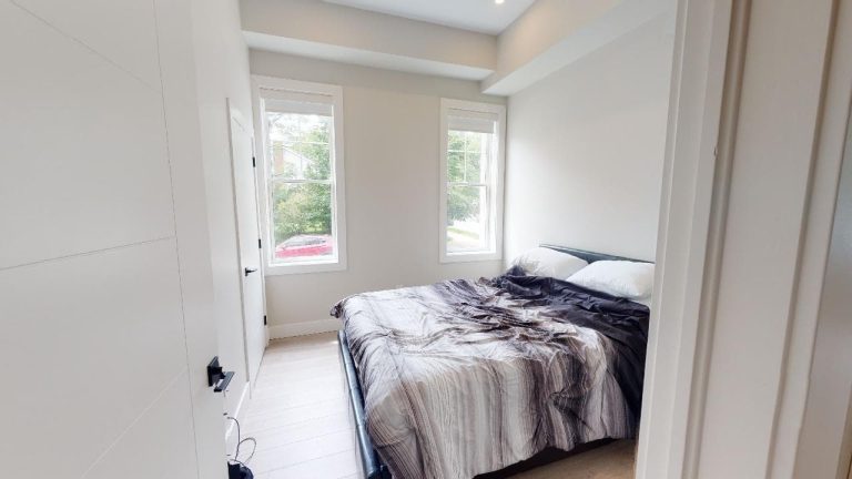 5726 Inglis St Apt 201 06272021 143835