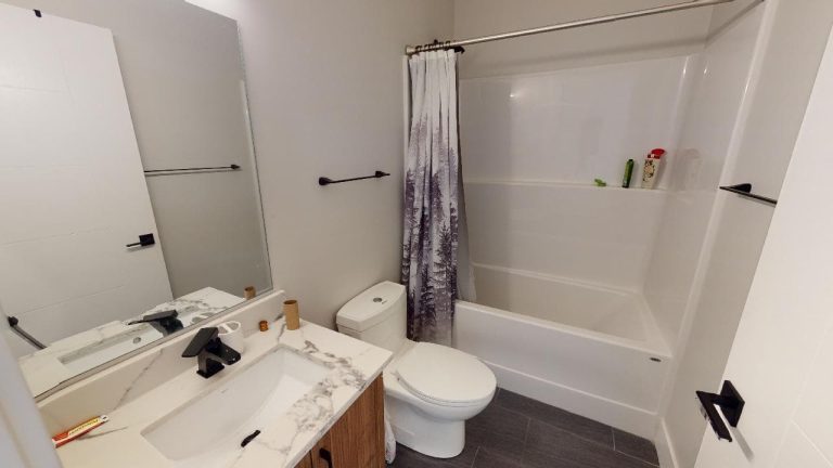 5726 Inglis St Apt 201 06272021 143854