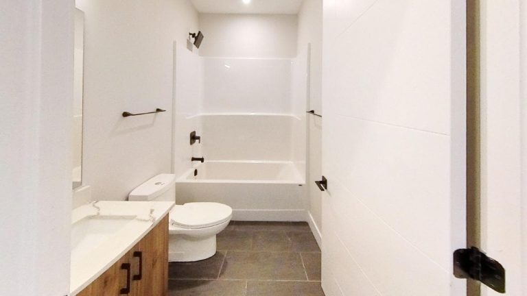 5726 Inglis Street Suite 301 Bathroom