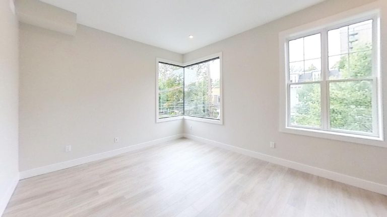 5726 Inglis Street Suite 301 Unfurnished