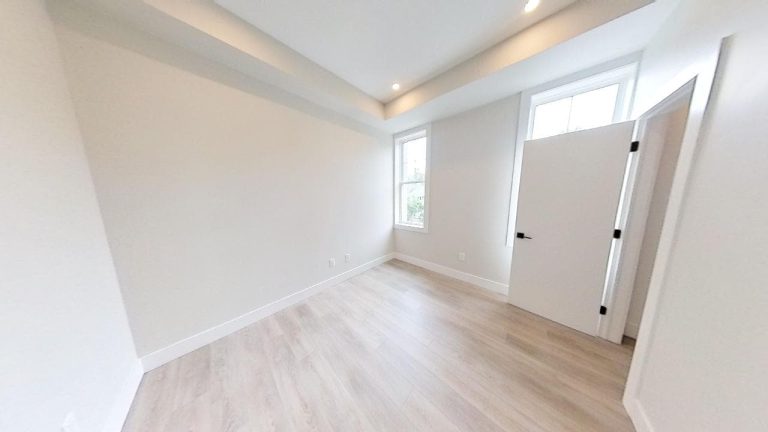 5726 Inglis Street Suite 302 07312021 165424