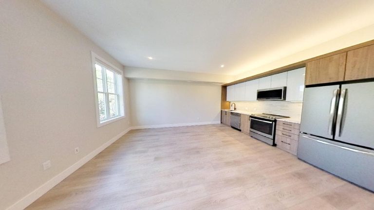 5726 Inglis Street Suite 303 07312021 165059