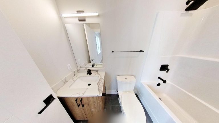 5726 Inglis Street Suite 303 07312021 165143
