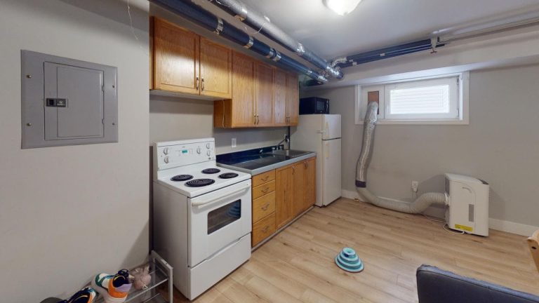 6056 South Street Apartment 3A Kitchen