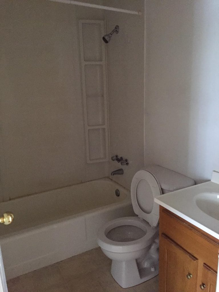 6059 9 Bathroom