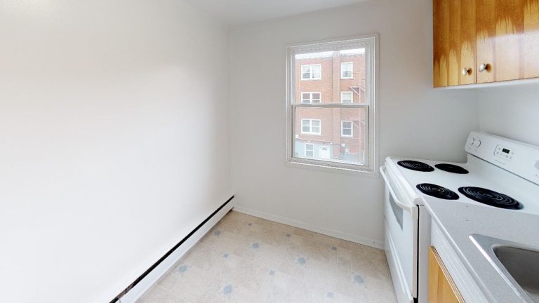 6059 Shirley Street Apartment 10 Laundry