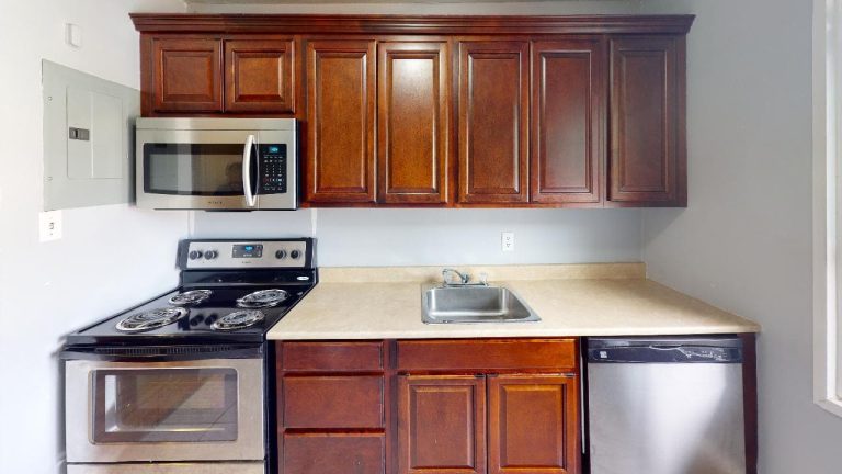 6059 Shirley Street Apartment 16 Kitchen