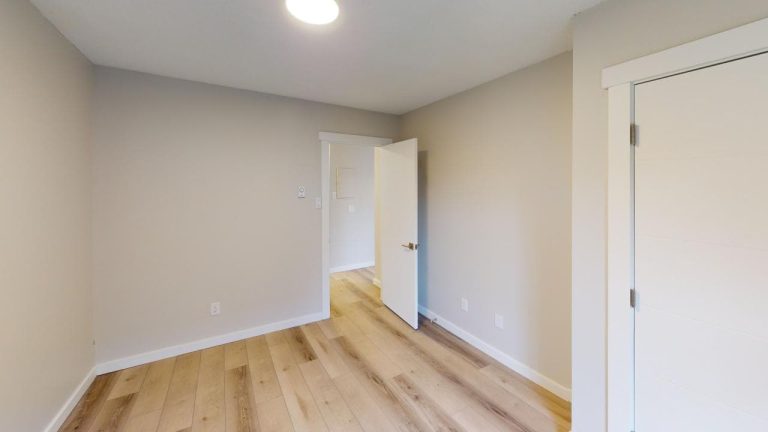6140 Lady Hammond Road Apartment 101 Bedroom