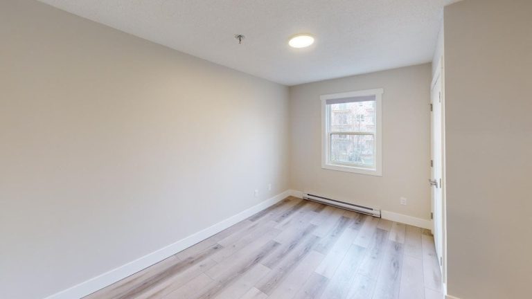 6140 Lady Hammond Road Apartment 102 Bedroom