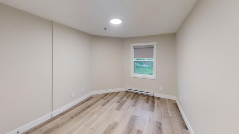 6140 Lady Hammond Road Apartment 305 Bedroom