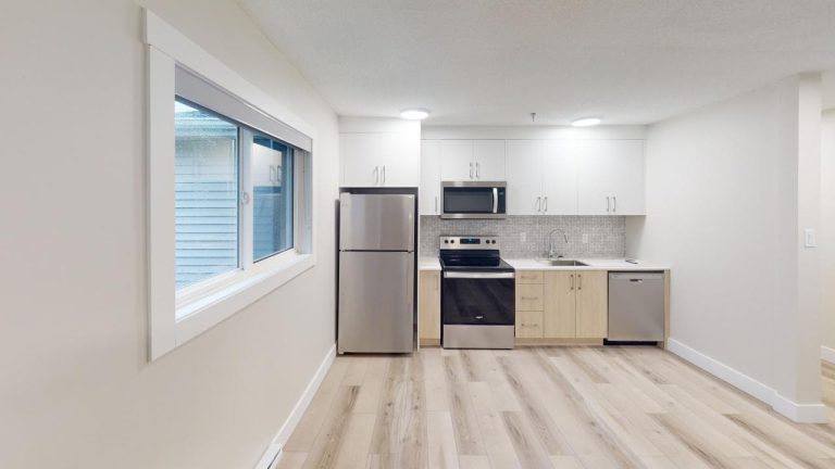 6140 Lady Hammond Road Apartment 305 Kitchen 1