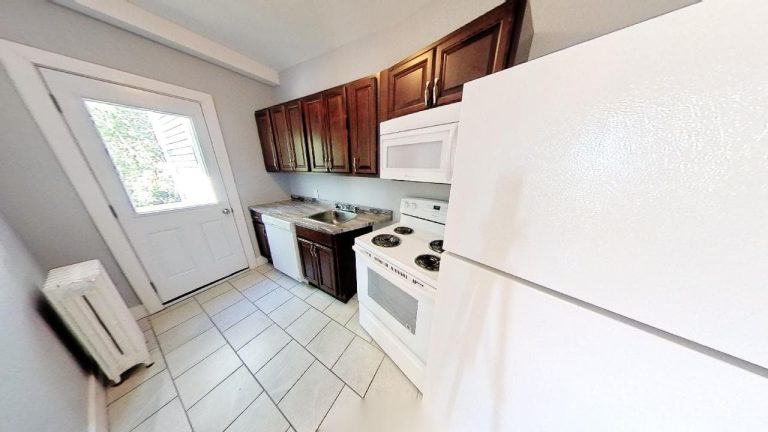 6461 Waegwoltic Avenue Apartment 3 02092022 121839