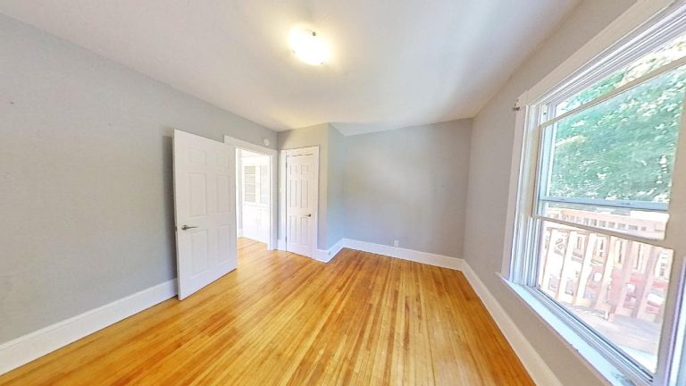6461 Waegwoltic Avenue Apartment 3 02092022 122049