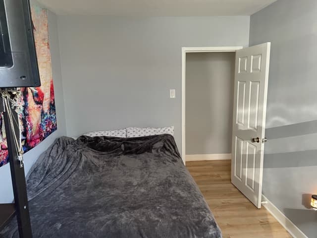 Bedroom 1 (2)