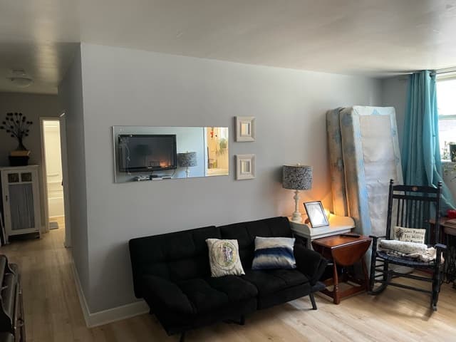 Living Room (2)