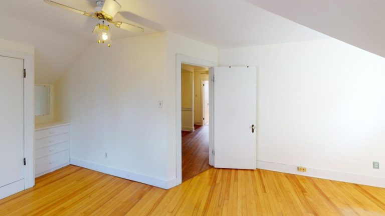 ZWDUnznifwi Bedroom